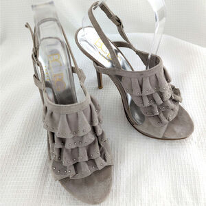 BCBG PARIS! CEMENT BEIGE/TAN RUFFLED FRONT, MICRO-STUDDED STILETTO HEELS! SZ 6.5